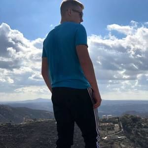 Meet your Posher, Ryan